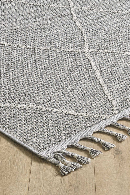 Premium VH Outdoor-Resistant Rug Collection - Modern Ethnic Designs